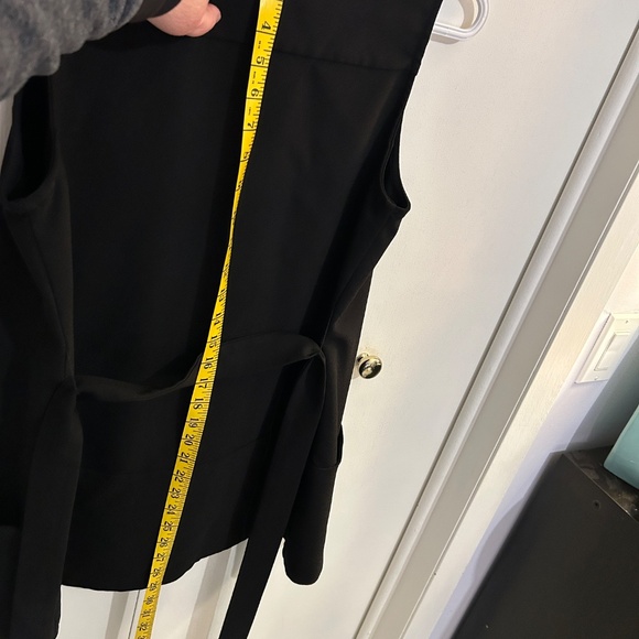 Matteson Size Small Black, Mid-length Vest - Picture 4 of 13